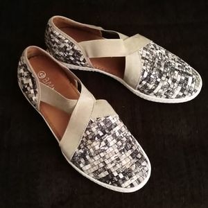 BM bernie mev multi-color woven criss cross flats